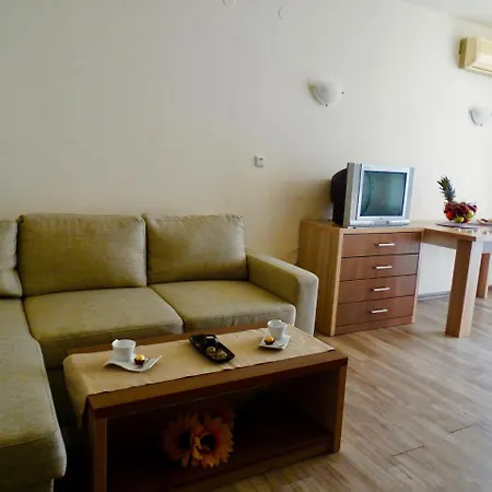 Rainbow 1 Complex Aparthotel 3*