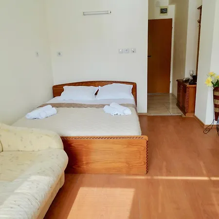 Hotel apartamentowy Rainbow 1 Complex 3*