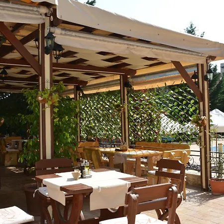 公寓式酒店 彩虹公寓式酒店 3*