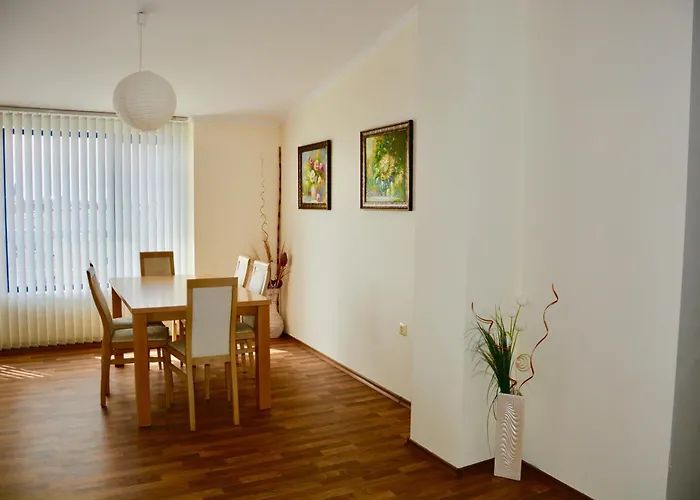 Rainbow 1 Complex Lejlighedshotel