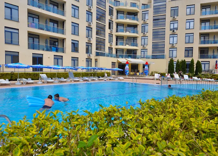 Rainbow 1 Complex 3*