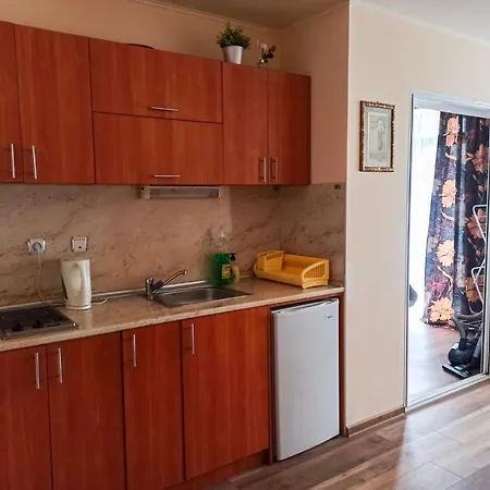 Rainbow 1 Complex Hotel apartamentowy 3*