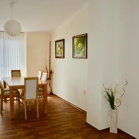 Rainbow 1 Complex Hotel apartamentowy